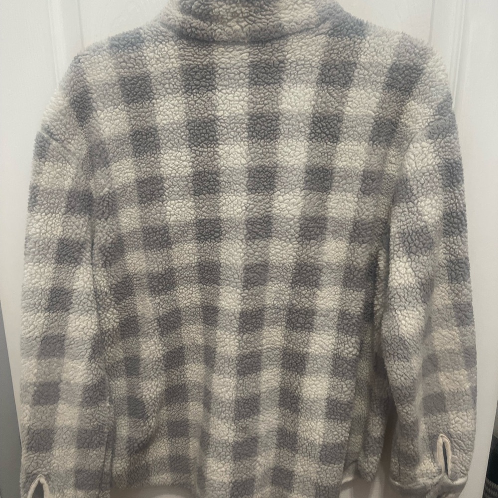 art class Fuzzy Gray and White Plaid Button Down Shirt - Picture 8 of 10